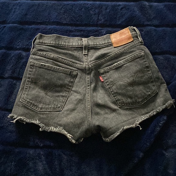 Levi’s jean shorts - Picture 2 of 4